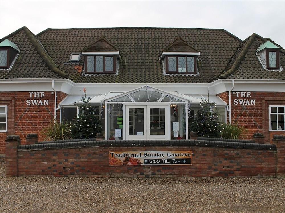 The Swan Motel, Gillingham Beccles Exterior foto